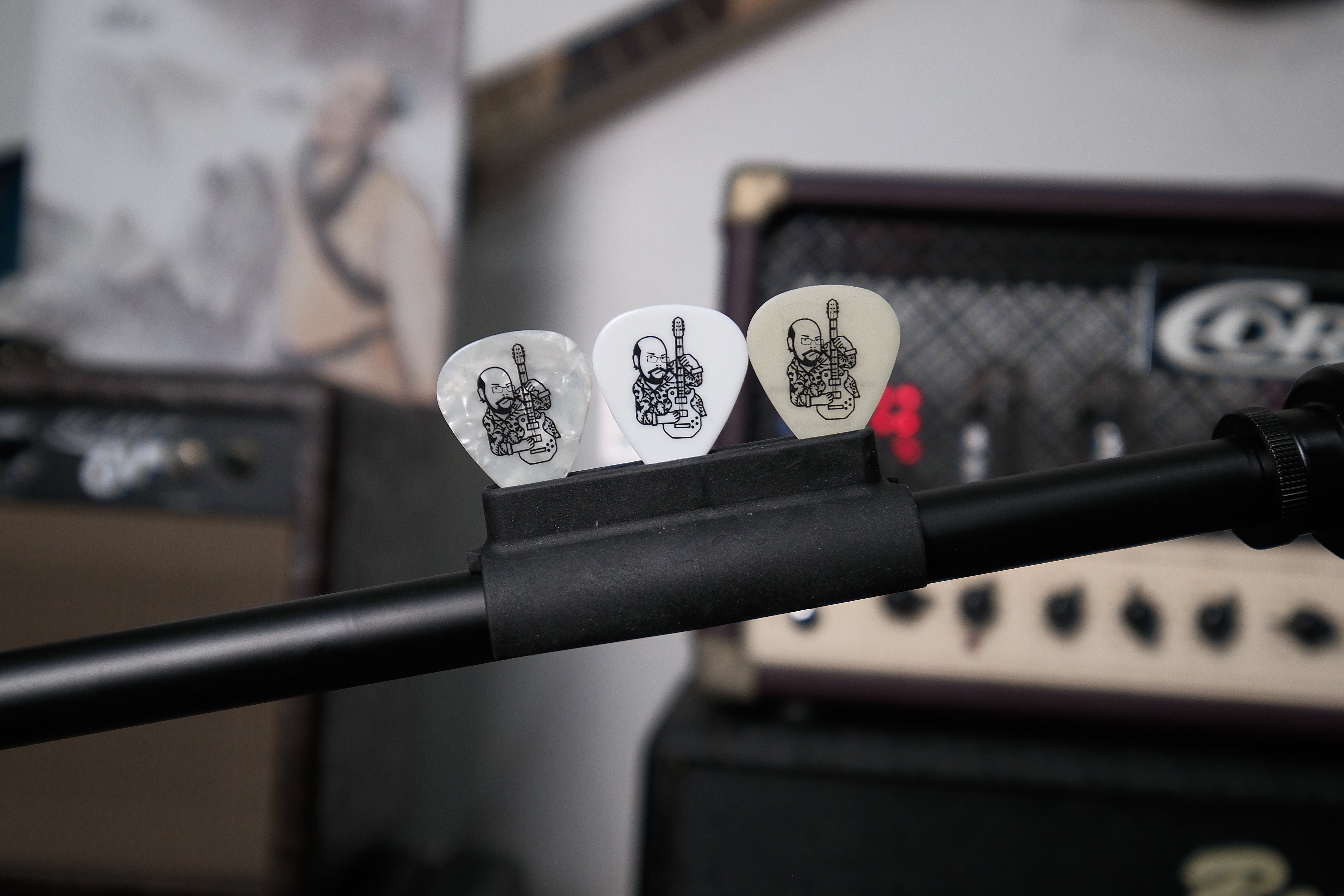 White Edition Guitar Pick